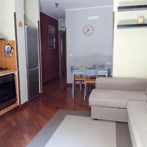 https://mazzini-house.catania-hotels.net